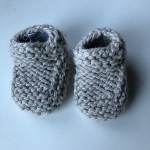 Hanna Andersson booties - size 1